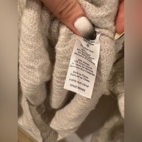 EVERLANE Aplaca Wool blend Sweater- oversized fit - Picture 5 of 7